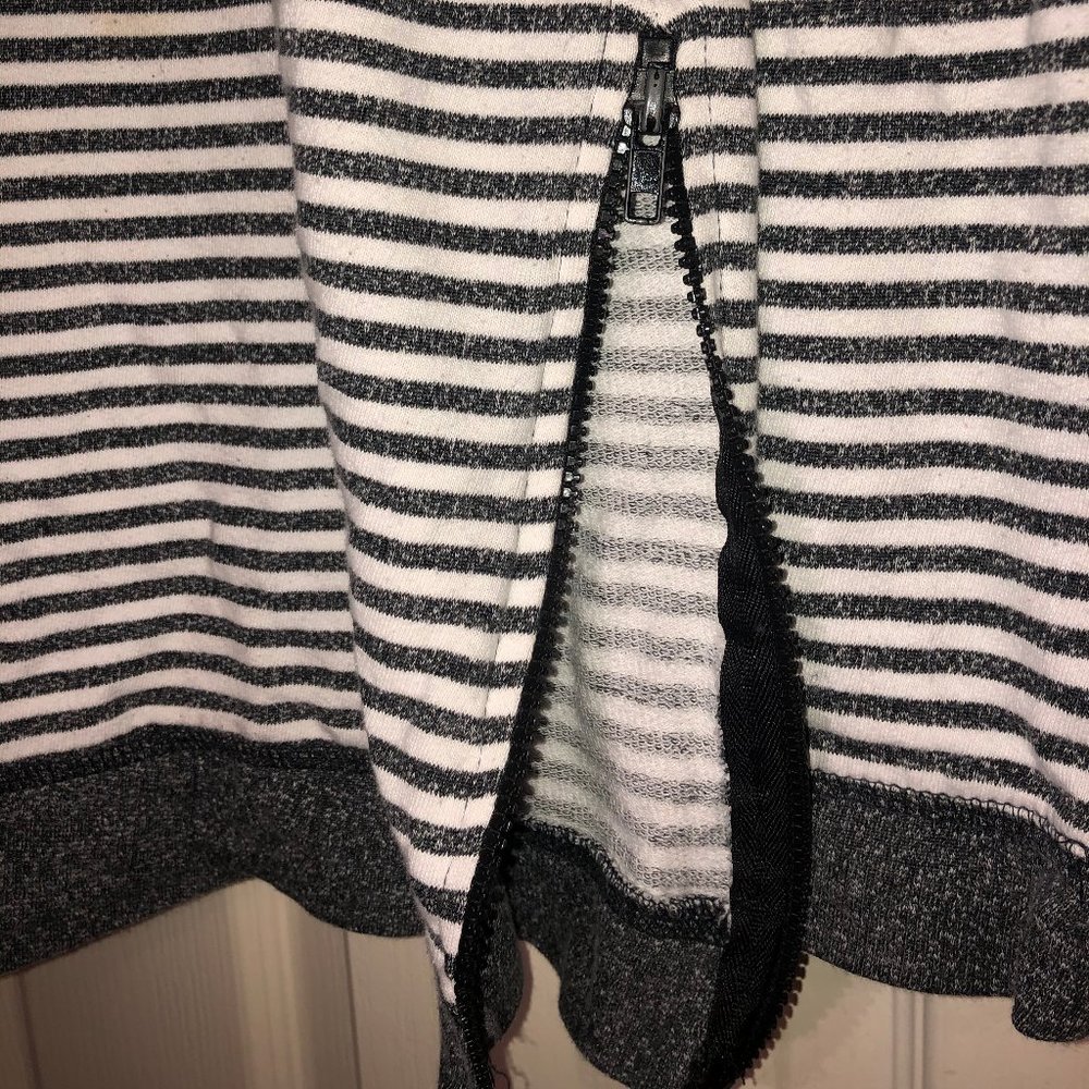 jacket - Picture 2 of 5